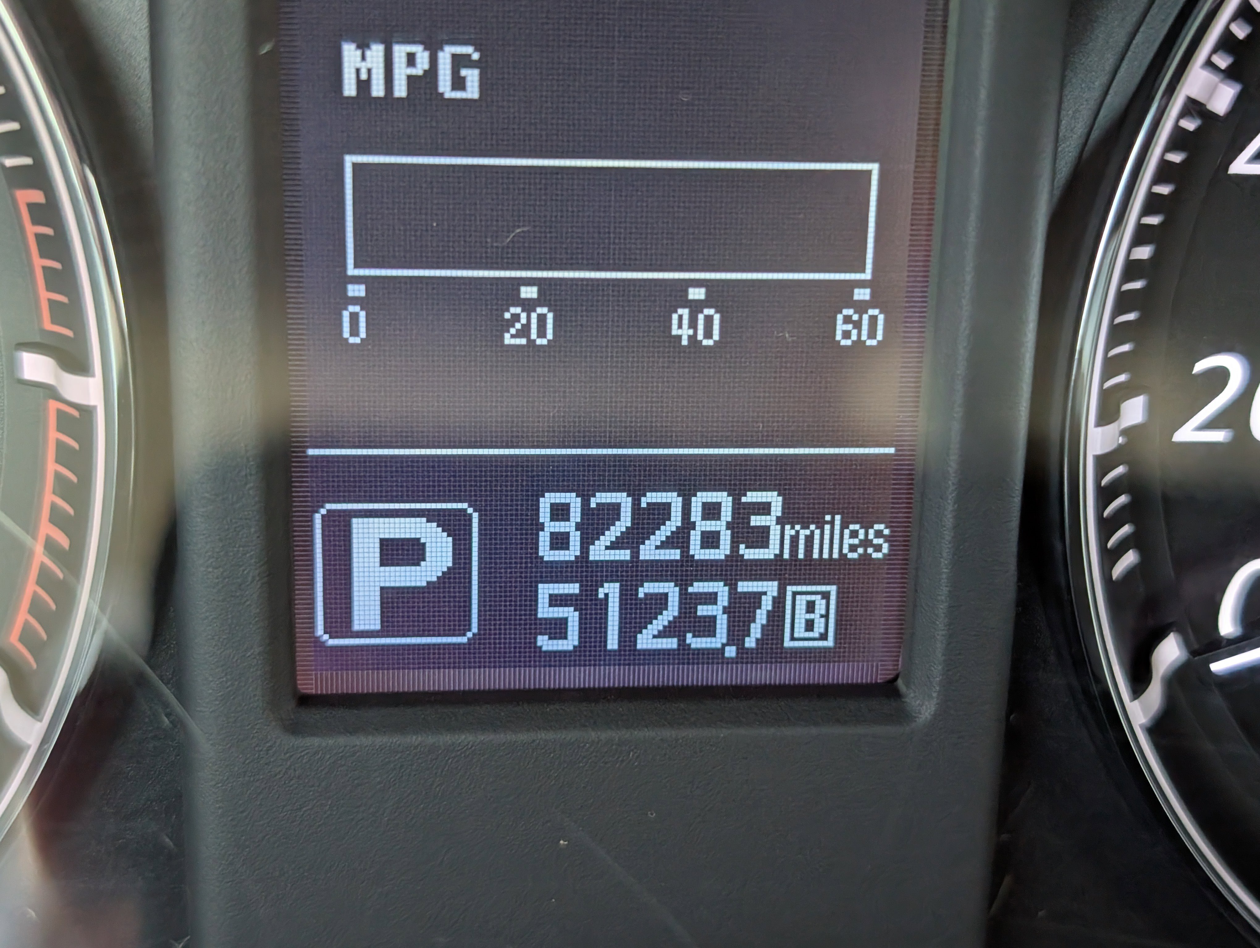 Used 2017 INFINITI QX70 AWD image 13