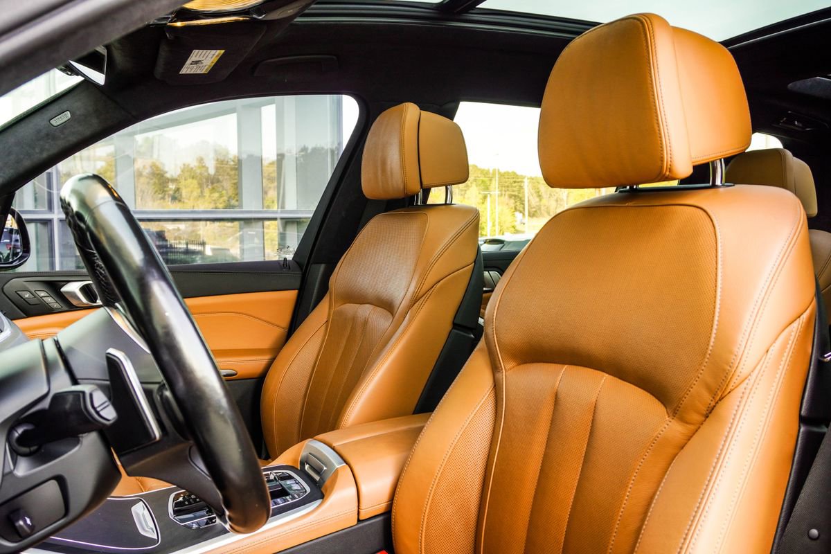 Used 2022 BMW X7 xDrive40i w/ M Sport Package image 36