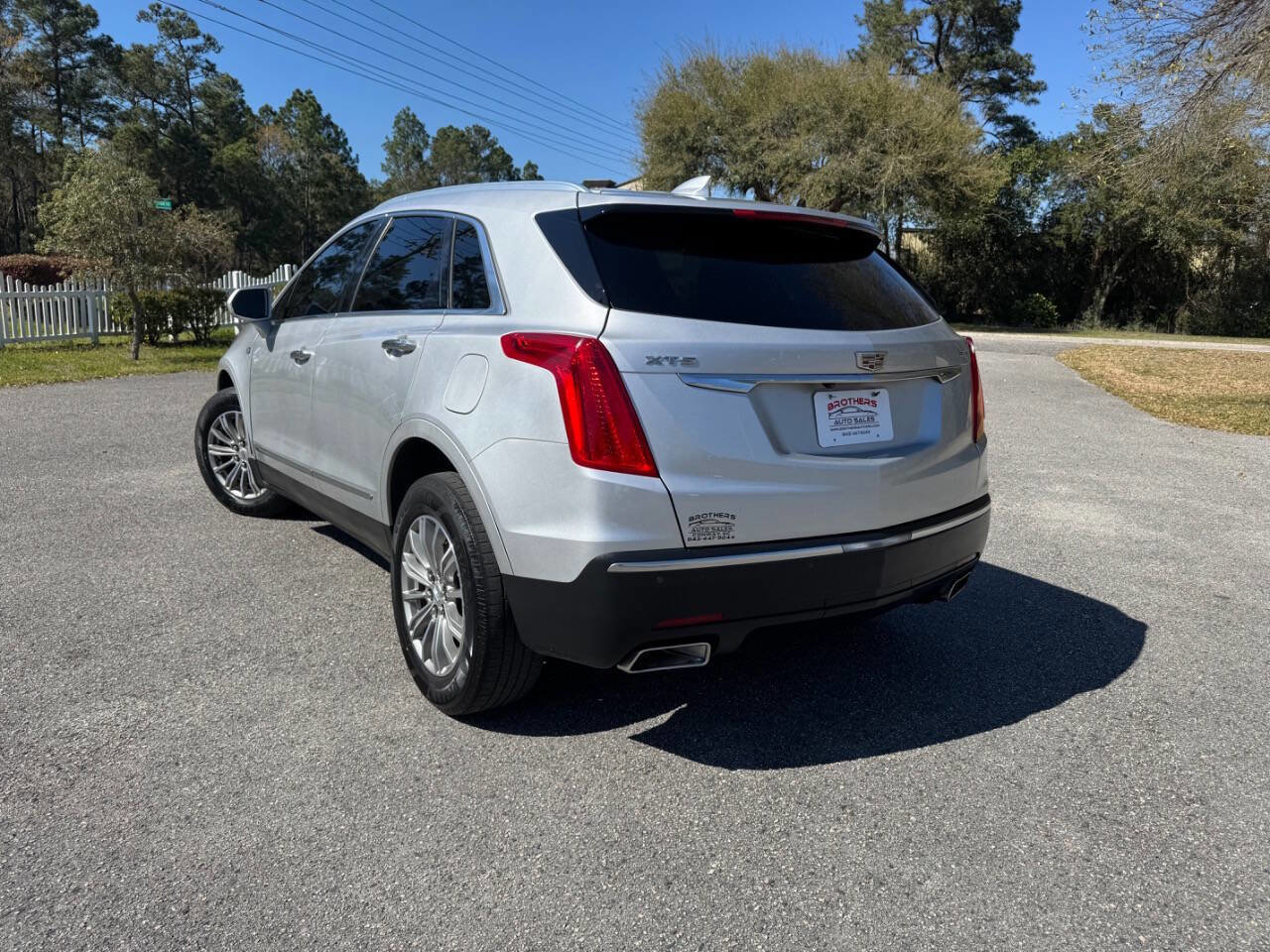 Used 2017 Cadillac XT5 Luxury image 32