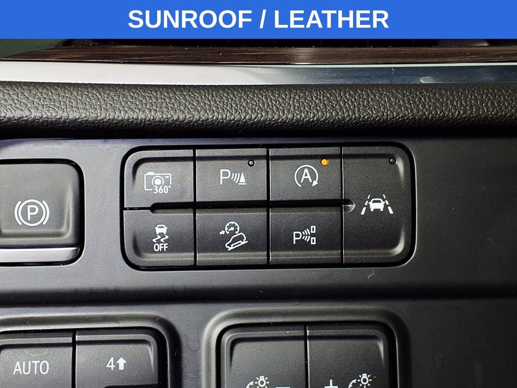 Used 2025 Chevrolet Tahoe Z71 w/ Comfort Package AWD/4WD image 20