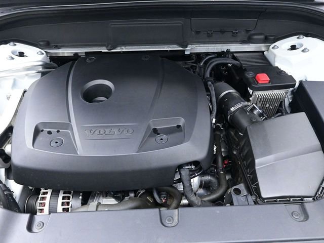Used 2019 Volvo XC60 T5 Momentum w/ Premium Package image 31