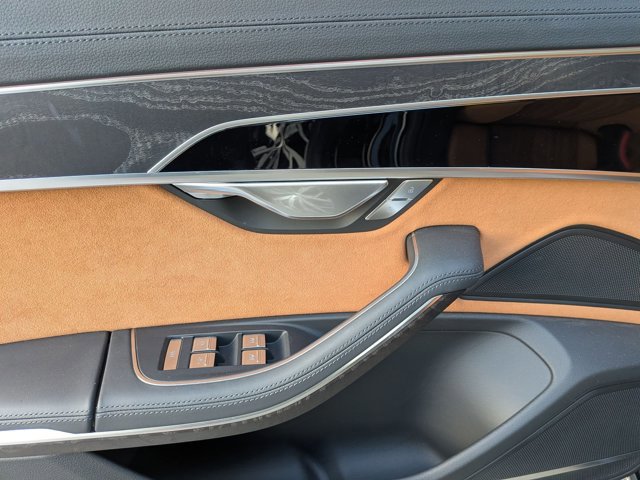 Used 2024 Audi A8 L 3.0T AWD/4WD image 12