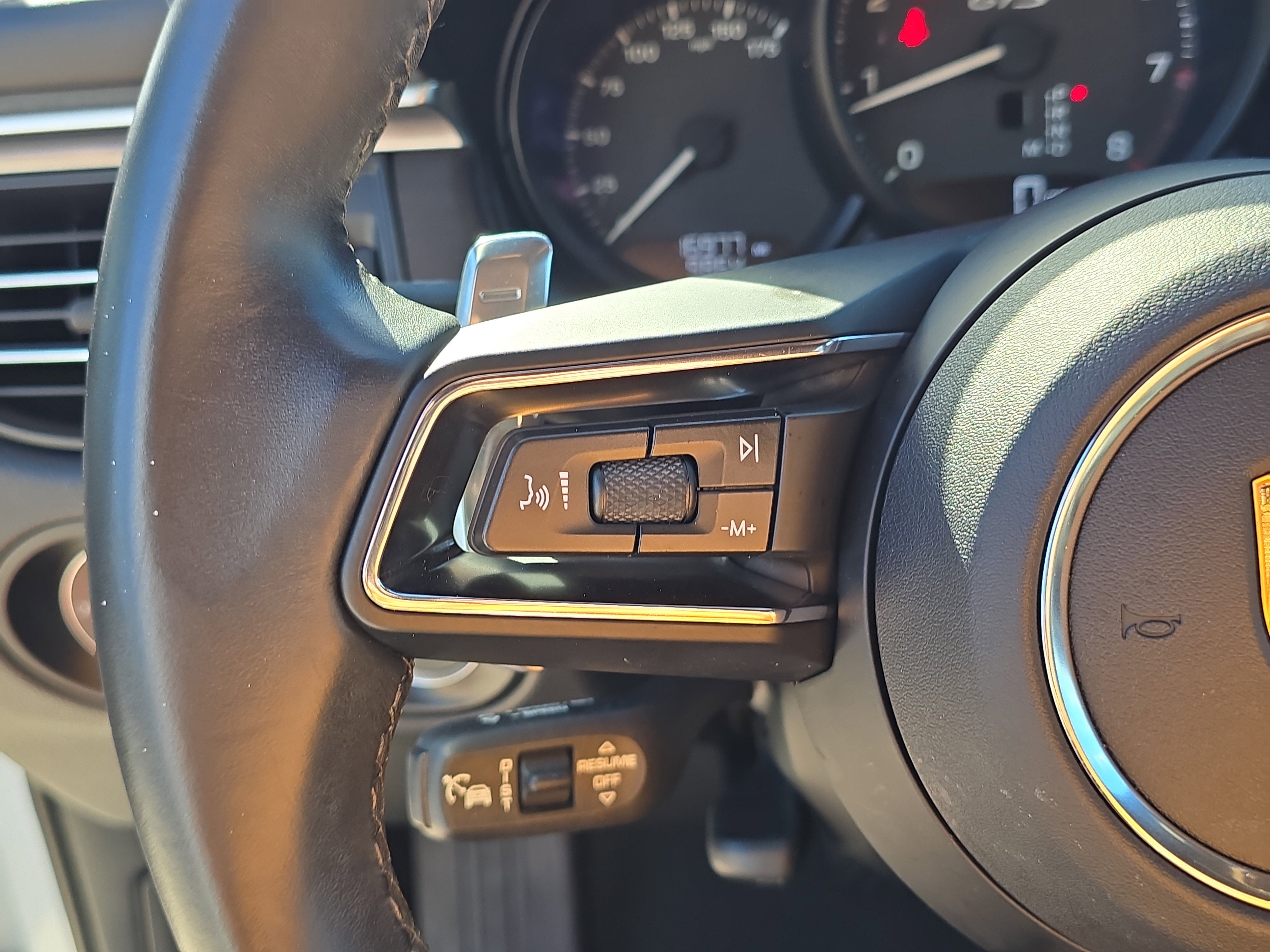 Used 2024 Porsche Macan GTS image 33