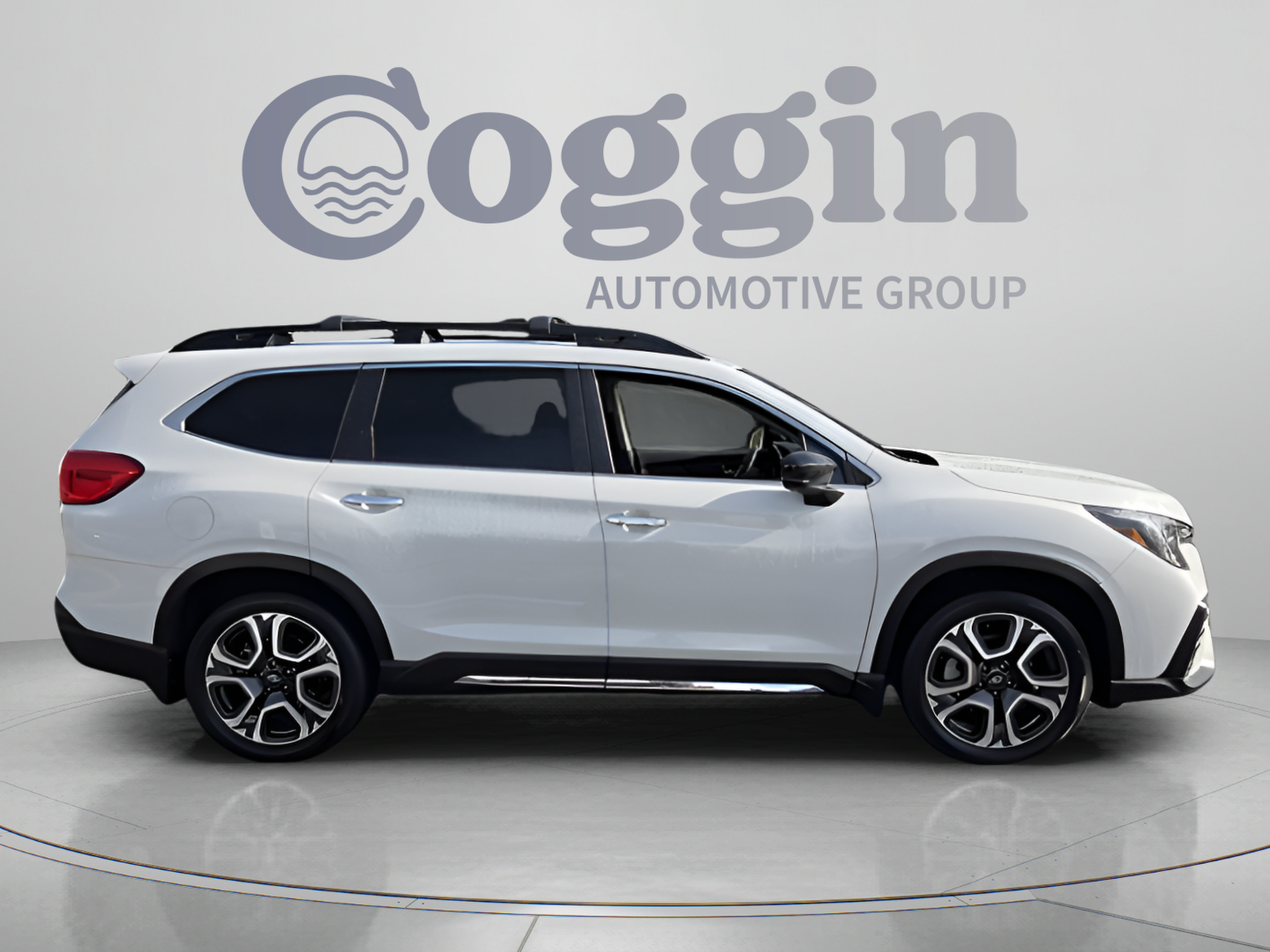 Used 2024 Subaru Ascent Touring w/ Popular Package #2 AWD/4WD image 6