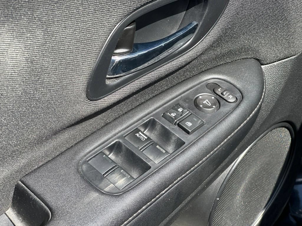 Used 2021 Honda HR-V LX image 15