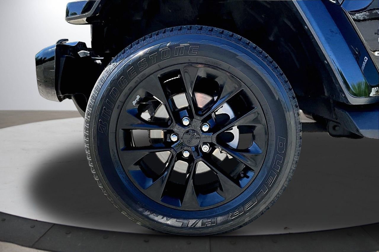 Certified 2023 Jeep Gladiator Overland AWD/4WD image 33
