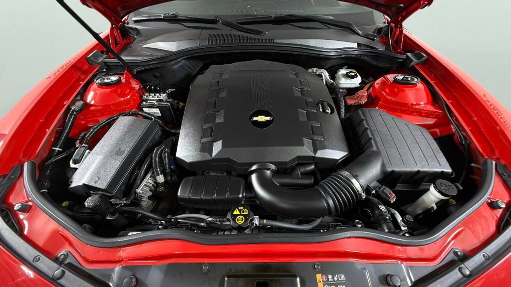 Used 2015 Chevrolet Camaro LS RWD image 28