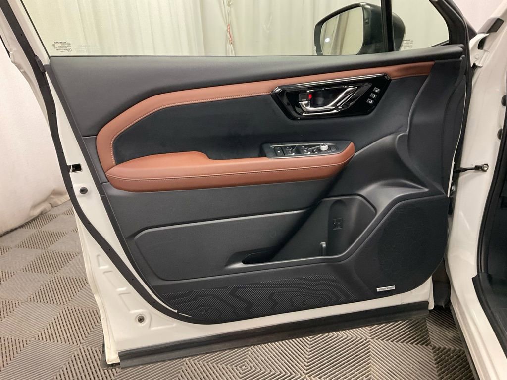 Used 2025 Subaru Forester Touring w/ Popular Package - Touring image 10