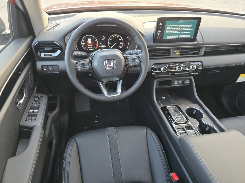 New 2025 Honda Pilot Touring image 28