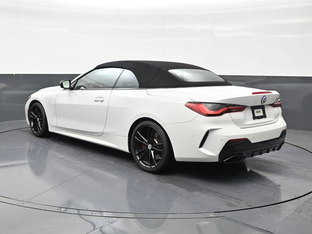 Used 2023 BMW M440i Convertible w/ Premium Package RWD image 3