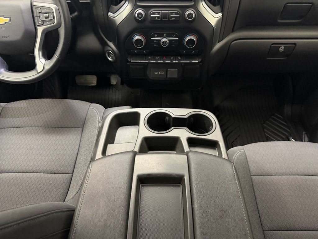 Used 2022 Chevrolet Silverado 1500 LT AWD/4WD image 18