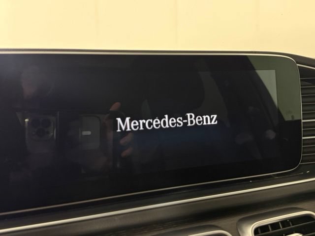 Used 2022 Mercedes-Benz GLS 450 4MATIC w/ AMG Line Exterior image 18