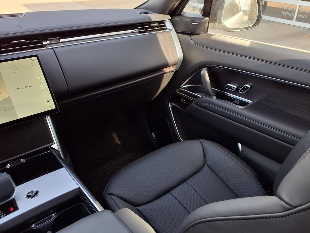 New 2026 Land Rover Range Rover Long Wheelbase SE AWD/4WD image 22
