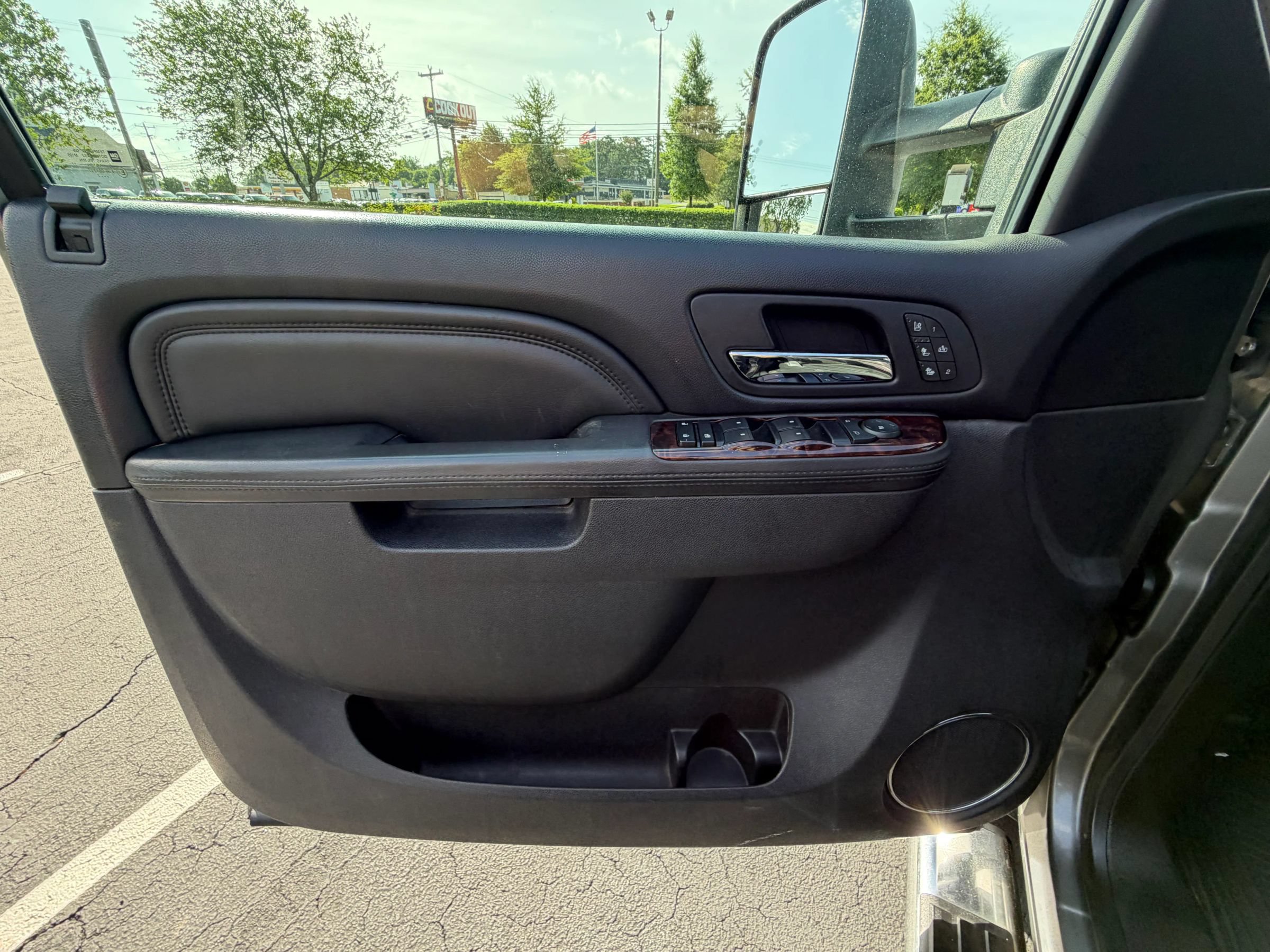 Used 2012 GMC Sierra 3500 Denali AWD/4WD image 16