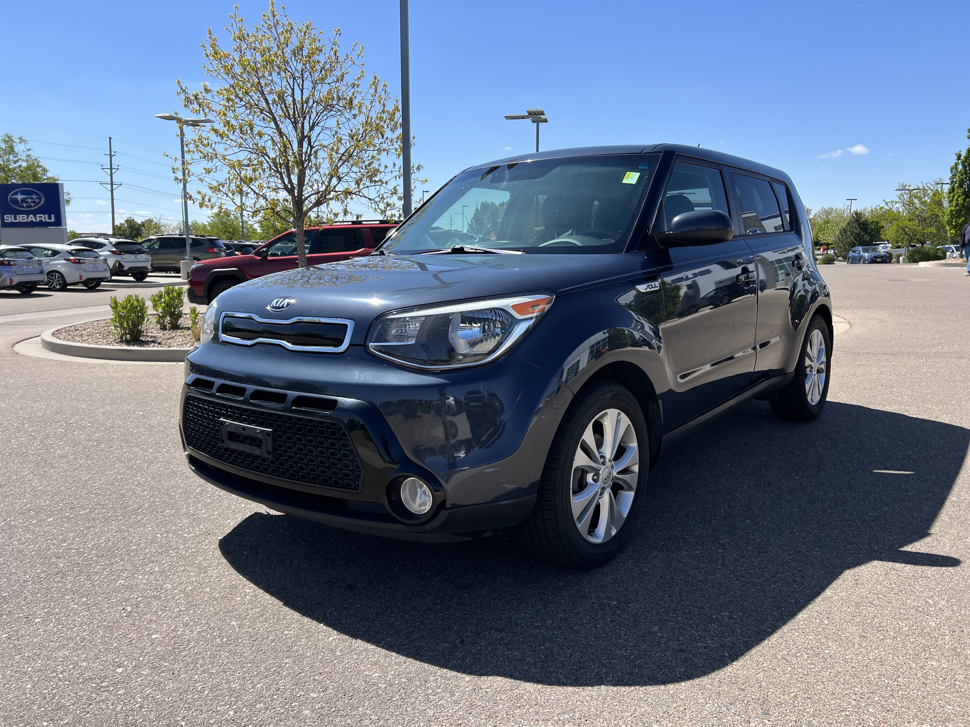 Used 2016 Kia Soul + FWD image 14