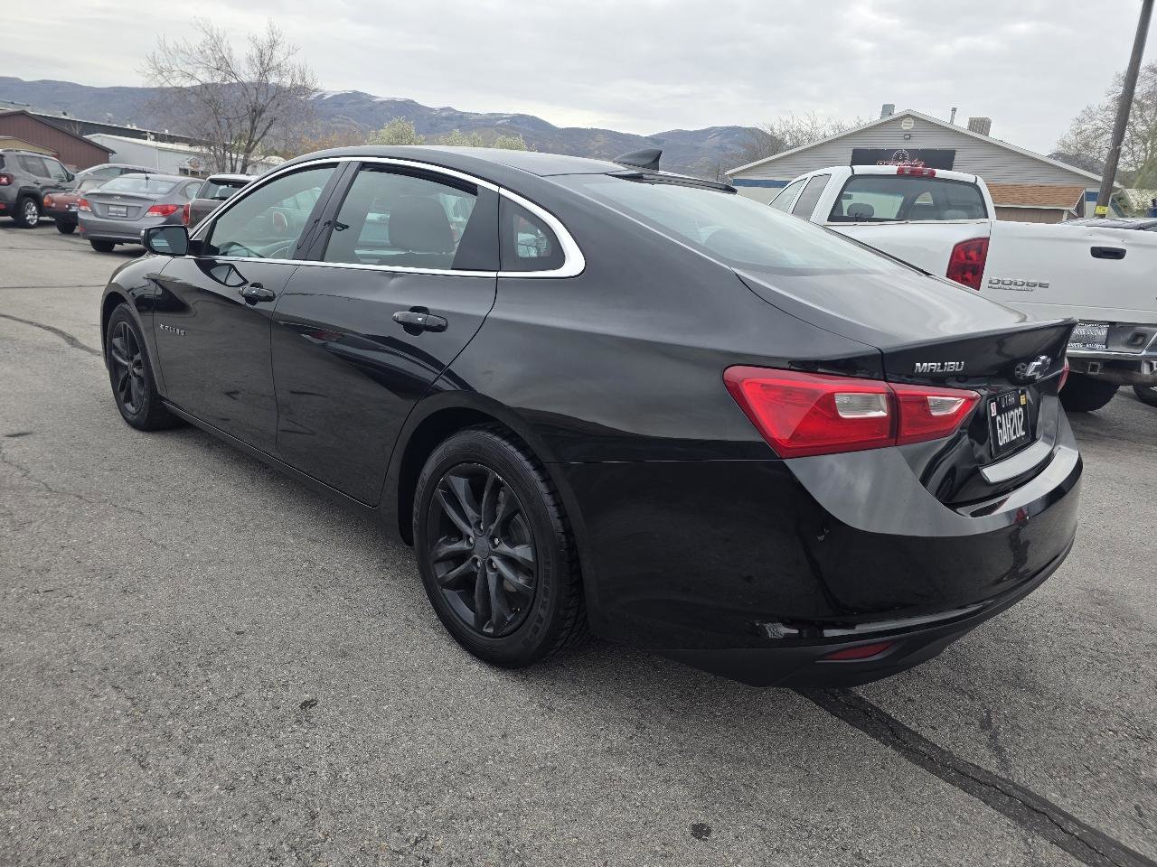 Used 2017 Chevrolet Malibu LT image 7