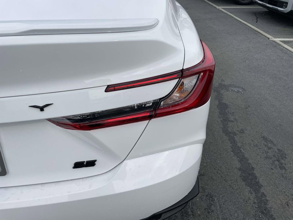 Used 2025 Toyota Camry SE w/ Convenience Package image 18