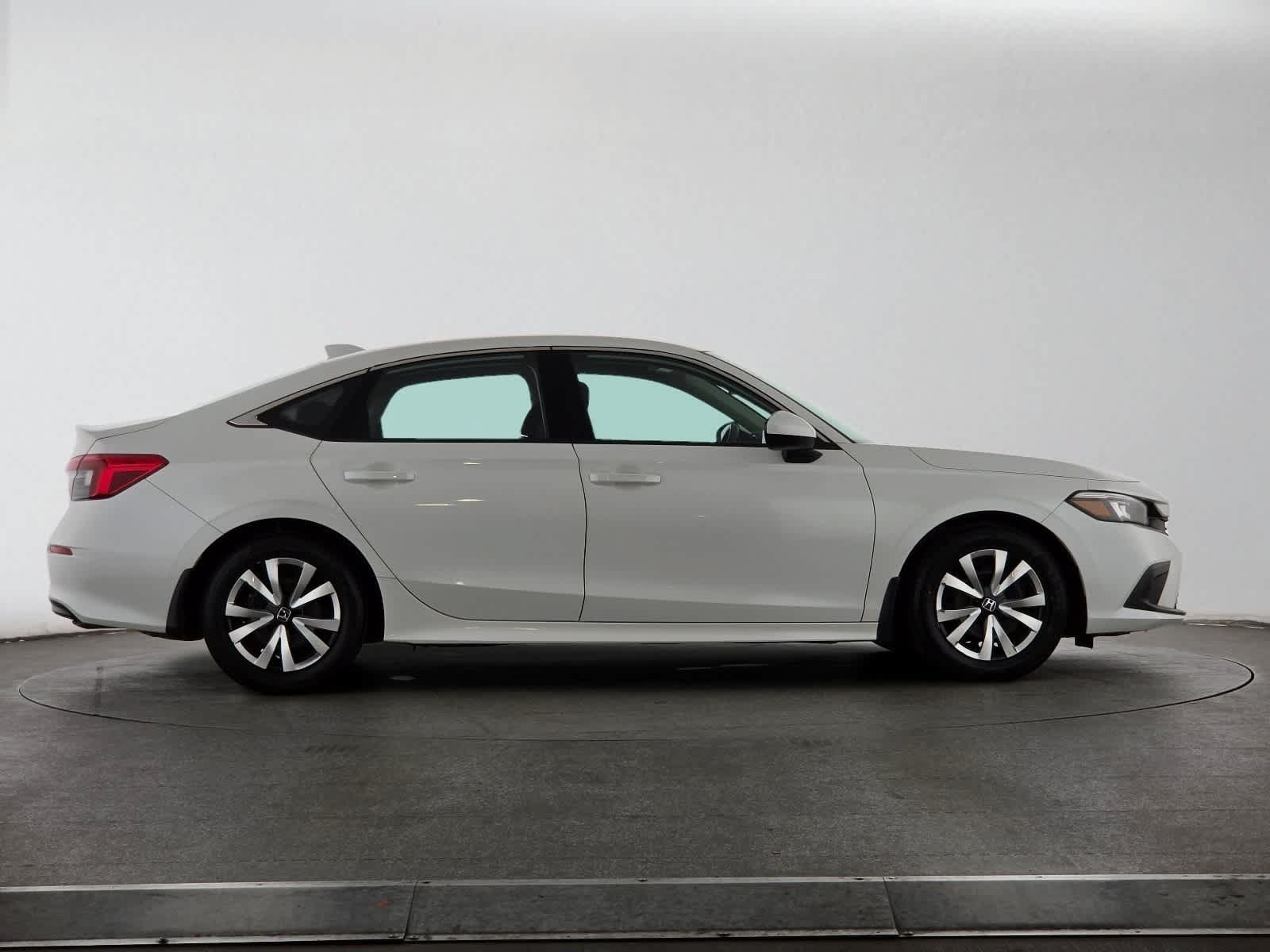 Used 2023 Honda Civic LX image 2