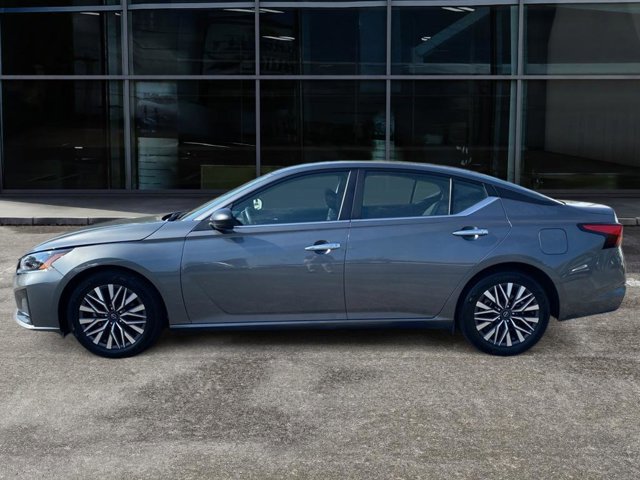Certified 2024 Nissan Altima 2.5 SV image 6