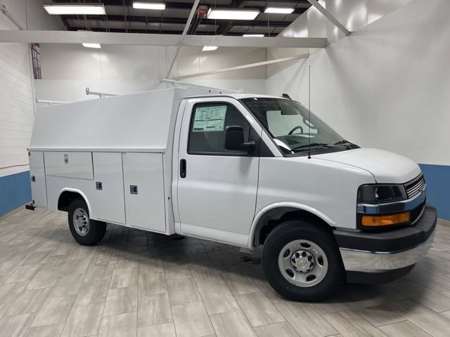 New 2025 Chevrolet Express 3500 Work Van w/ Power Convenience Package