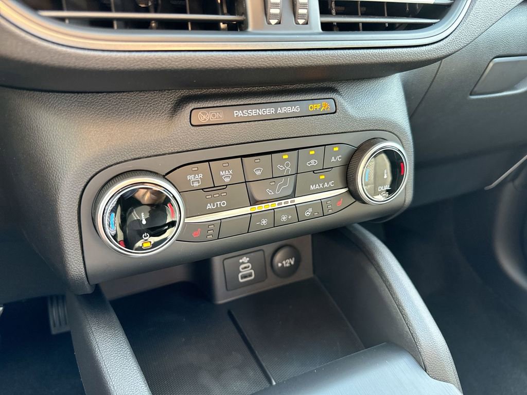 New 2026 Ford Escape Active w/ Cold Weather Package AWD/4WD image 15