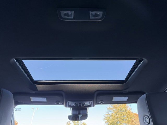 Used 2022 GMC Sierra 1500 AT4 w/ Technology Package image 21