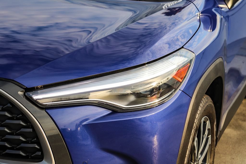 Used 2022 Toyota Corolla Cross XLE FWD image 5