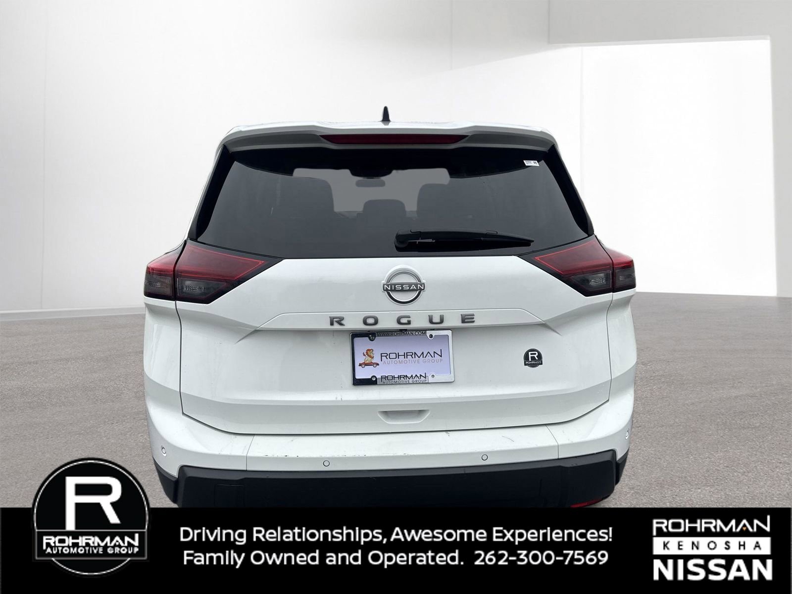 Used 2024 Nissan Rogue S image 6