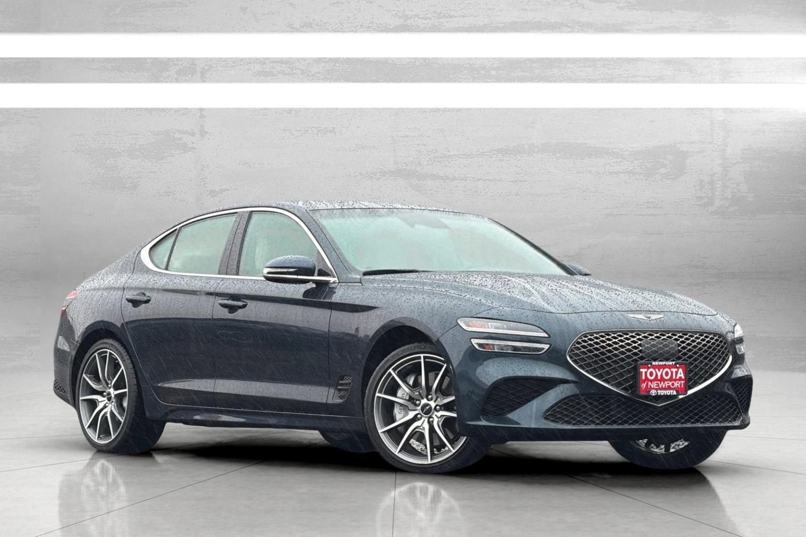 Used 2025 Genesis G70 2.5T image 2