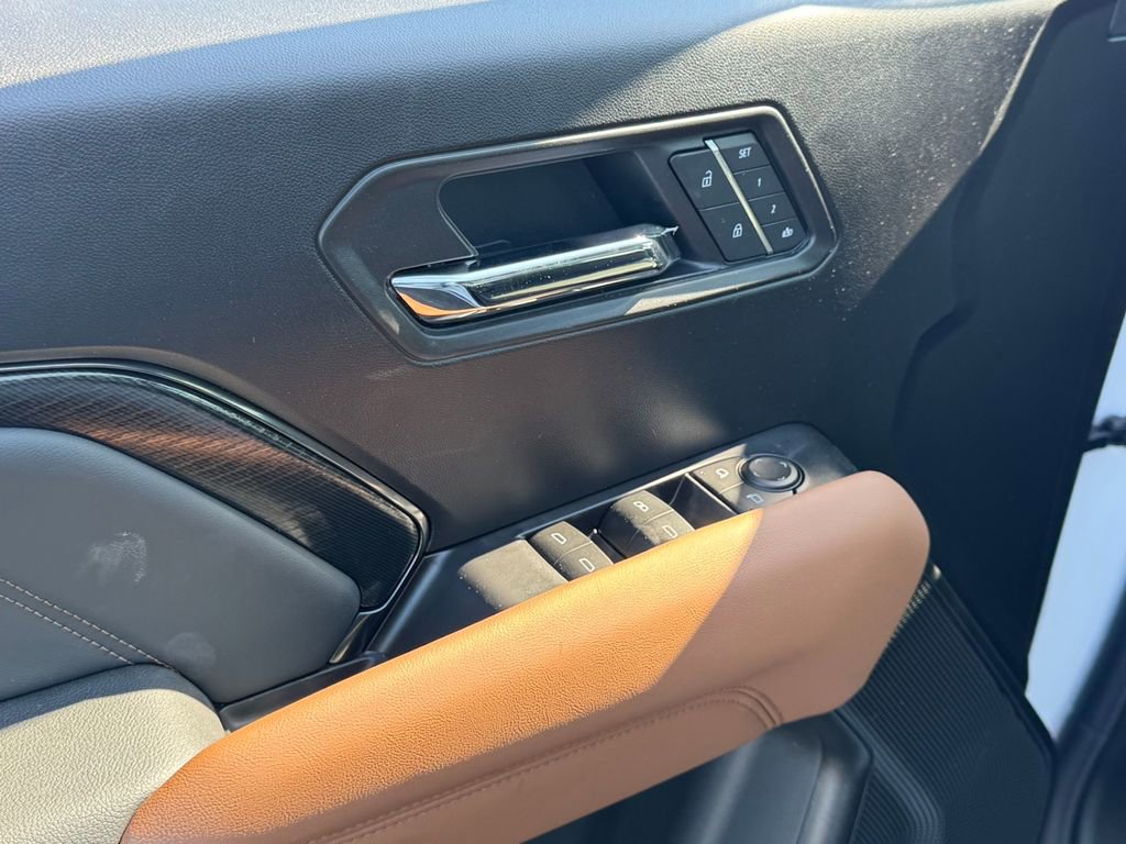 New 2026 GMC Canyon AT4 w/ Technology Plus Package AWD/4WD image 17
