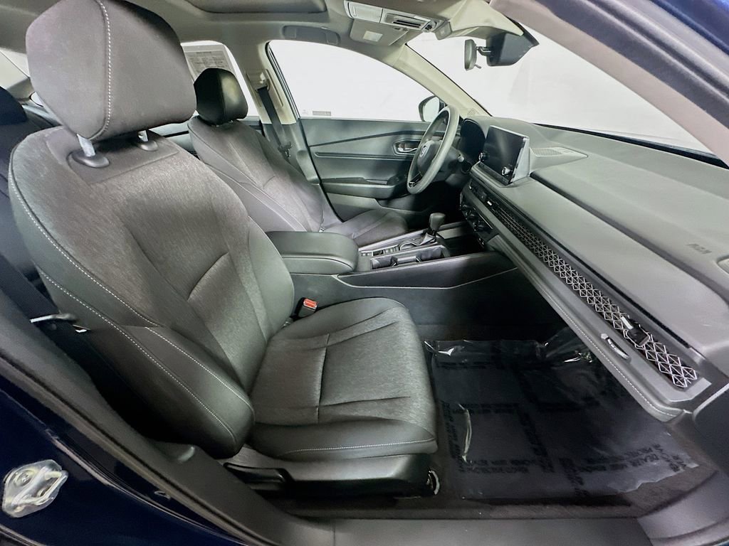 Used 2024 Honda Accord EX image 12