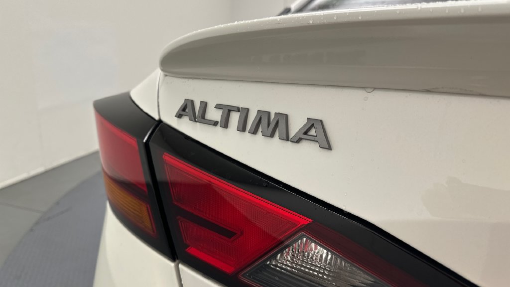 New 2026 Nissan Altima 2.5 SV w/ SV Special Edition Package AWD/4WD image 18