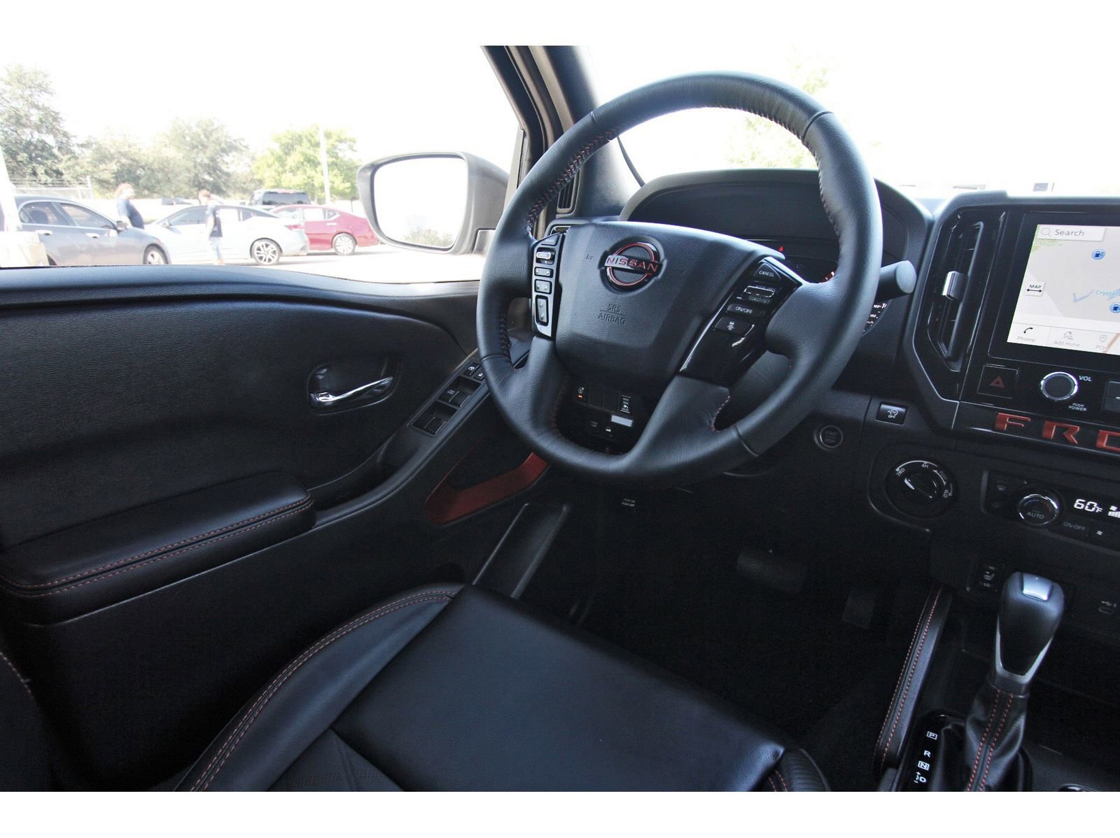 Certified 2025 Nissan Frontier PRO-4X w/ Pro Premium Package image 11