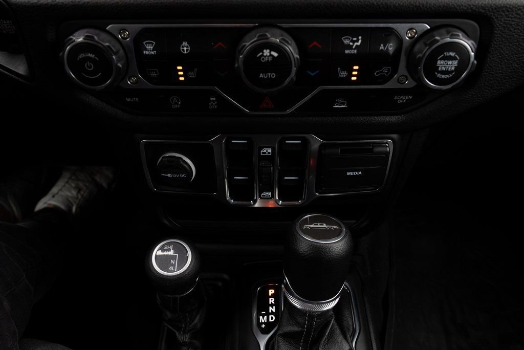Used 2024 Jeep Gladiator Sport image 16