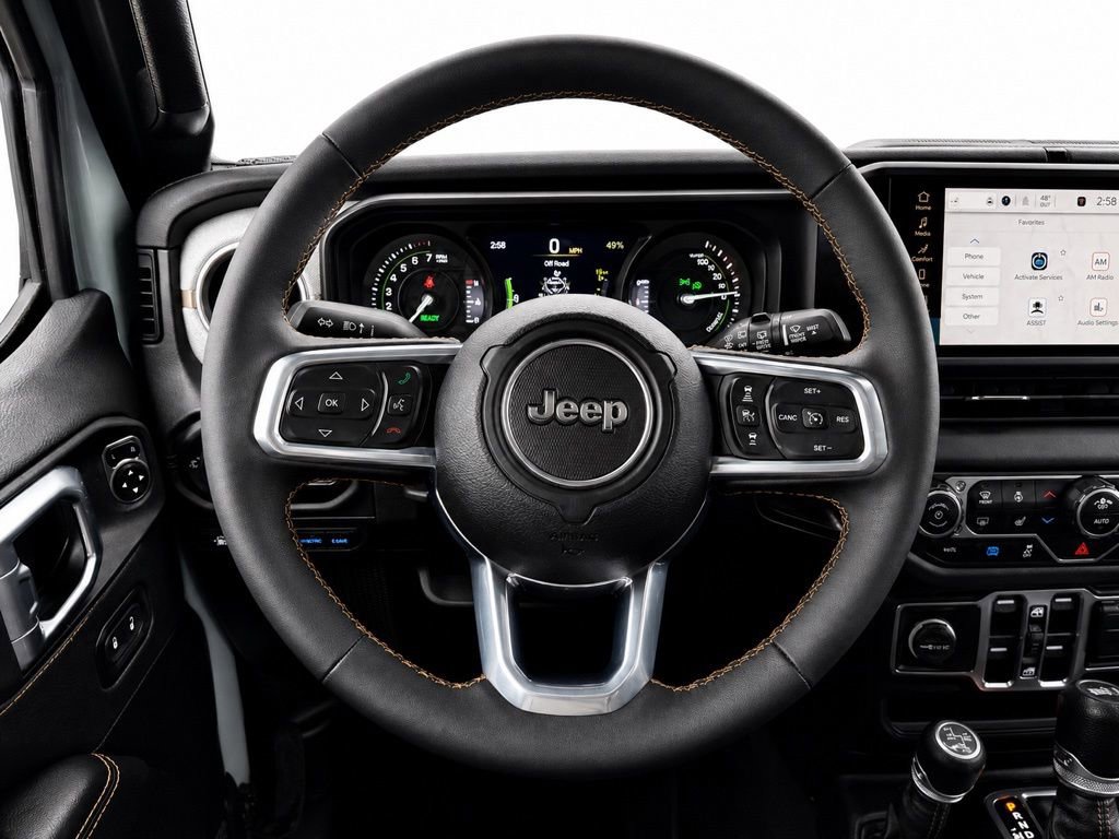 Used 2024 Jeep Wrangler Unlimited Sahara AWD/4WD image 23