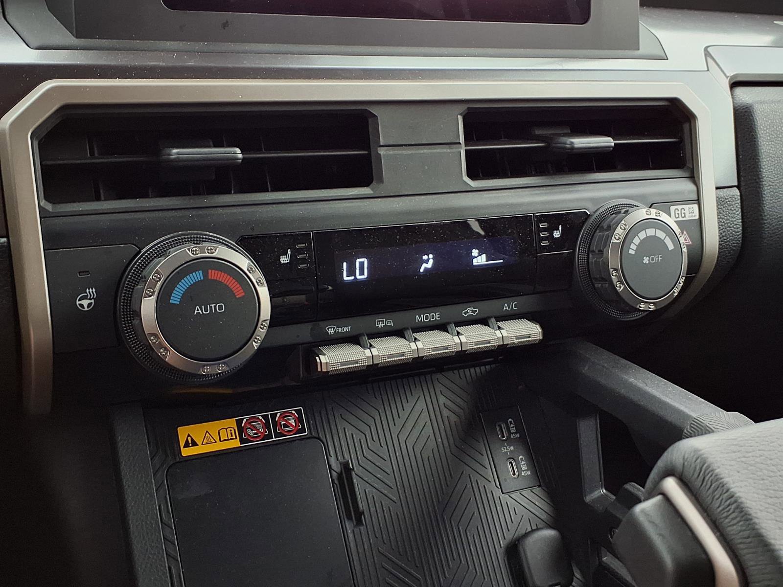 Certified 2025 Toyota Tacoma SR AWD/4WD image 10
