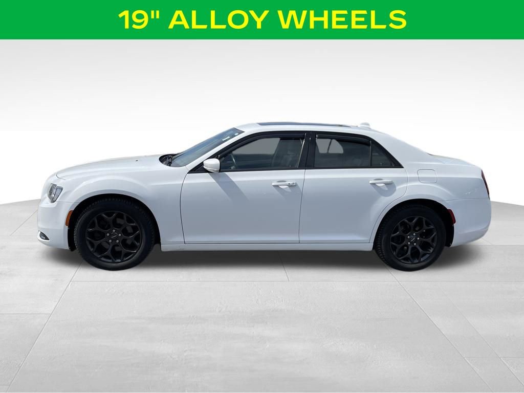 Used 2019 Chrysler 300 S w/ 300S Premium Group AWD/4WD image 7
