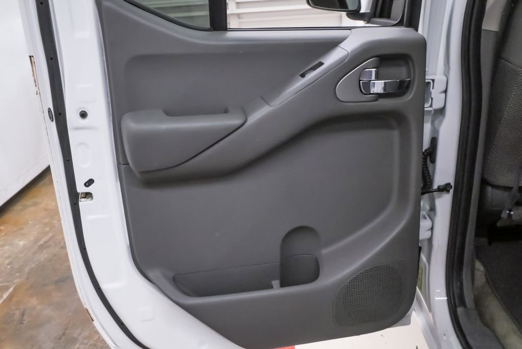 Used 2016 Nissan Frontier SV RWD image 25