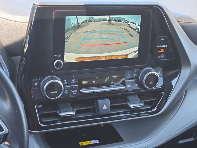 Used 2023 Toyota Highlander XLE FWD image 20
