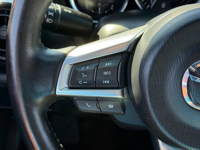 Used 2016 MAZDA MX-5 Miata Club RWD image 13
