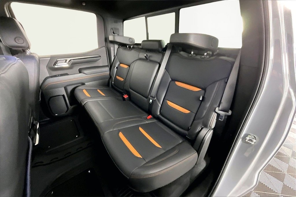 Used 2024 GMC Sierra 1500 AT4 w/ Technology Package image 23