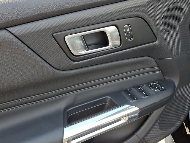 Used 2025 Ford Mustang Premium image 12