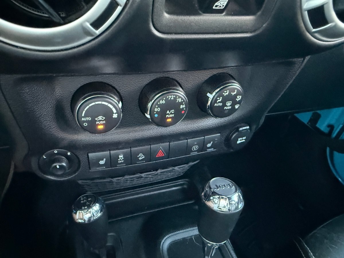 Used 2017 Jeep Wrangler Unlimited Sahara w/ Quick Order Package 24E Chief AWD/4WD image 41