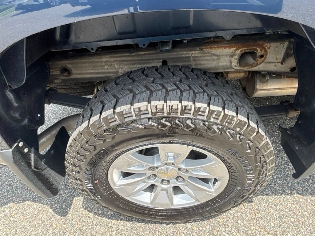 Used 2020 Chevrolet Silverado 1500 LT w/ All-Star Edition AWD/4WD image 9