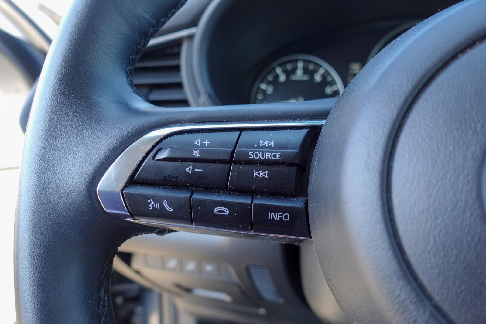 Used 2025 MAZDA CX-30 AWD 2.5 S w/ Preferred Package image 15