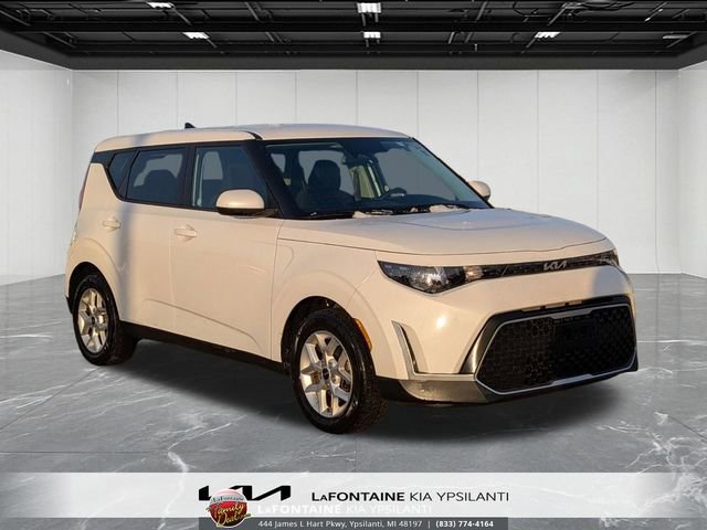 Used 2024 Kia Soul LX w/ Option Group 015 image 7