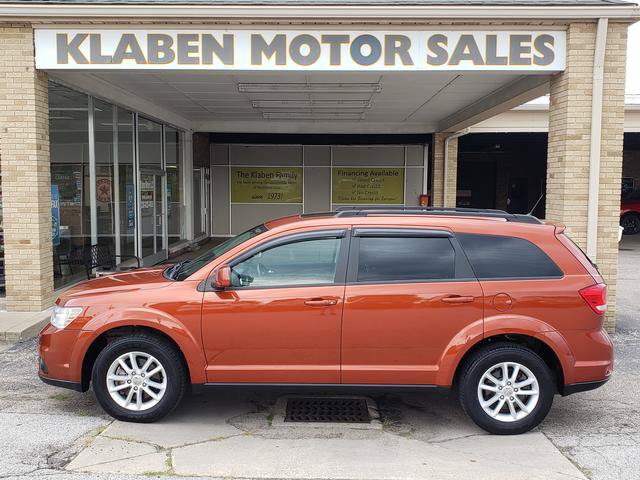 Used 2014 Dodge Journey SXT w/ Flexible Seating Group FWD image 2