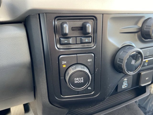 New 2026 Ford F350 4x4 Regular Cab DRW Super Duty image 20