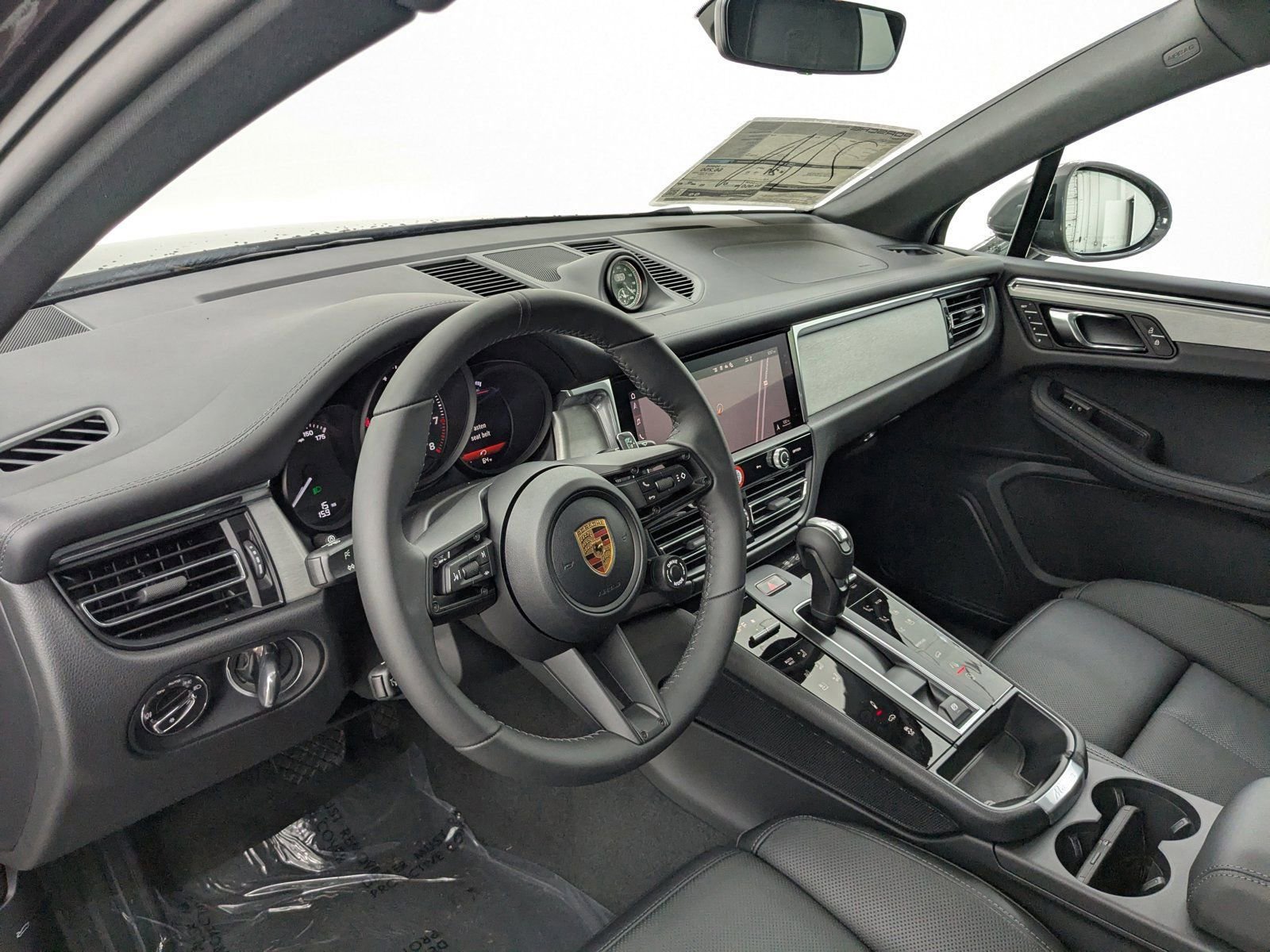 New 2026 Porsche Macan Turbo AWD/4WD image 4