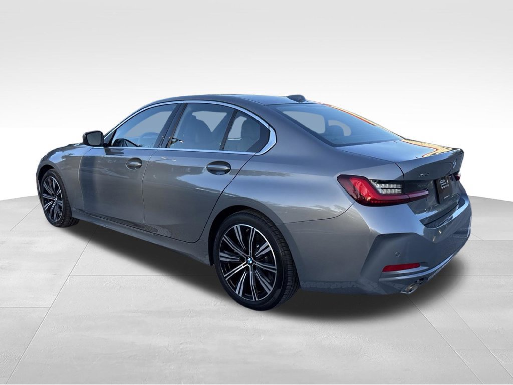 Used 2025 BMW 330i xDrive Sedan AWD/4WD image 3